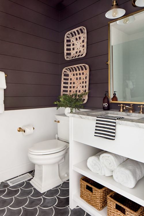 Bold bathroom shiplap in burgundy 