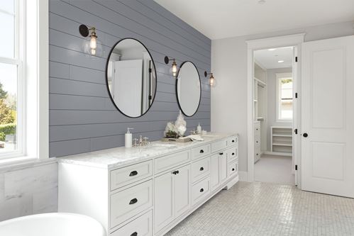 Timeless nickel gap Granite Gray in bathroom