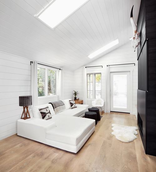 Timeless Nickel Gap Shiplap in Farmhouse White in Living Room 