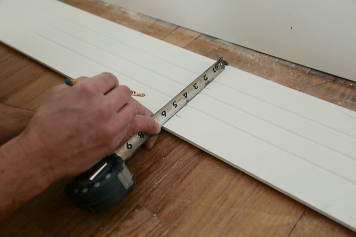 Marking board for outlet
