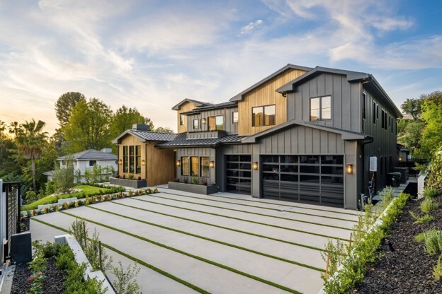 The Art of Mixed Material Cladding: How Wood Siding Combinations Are ...