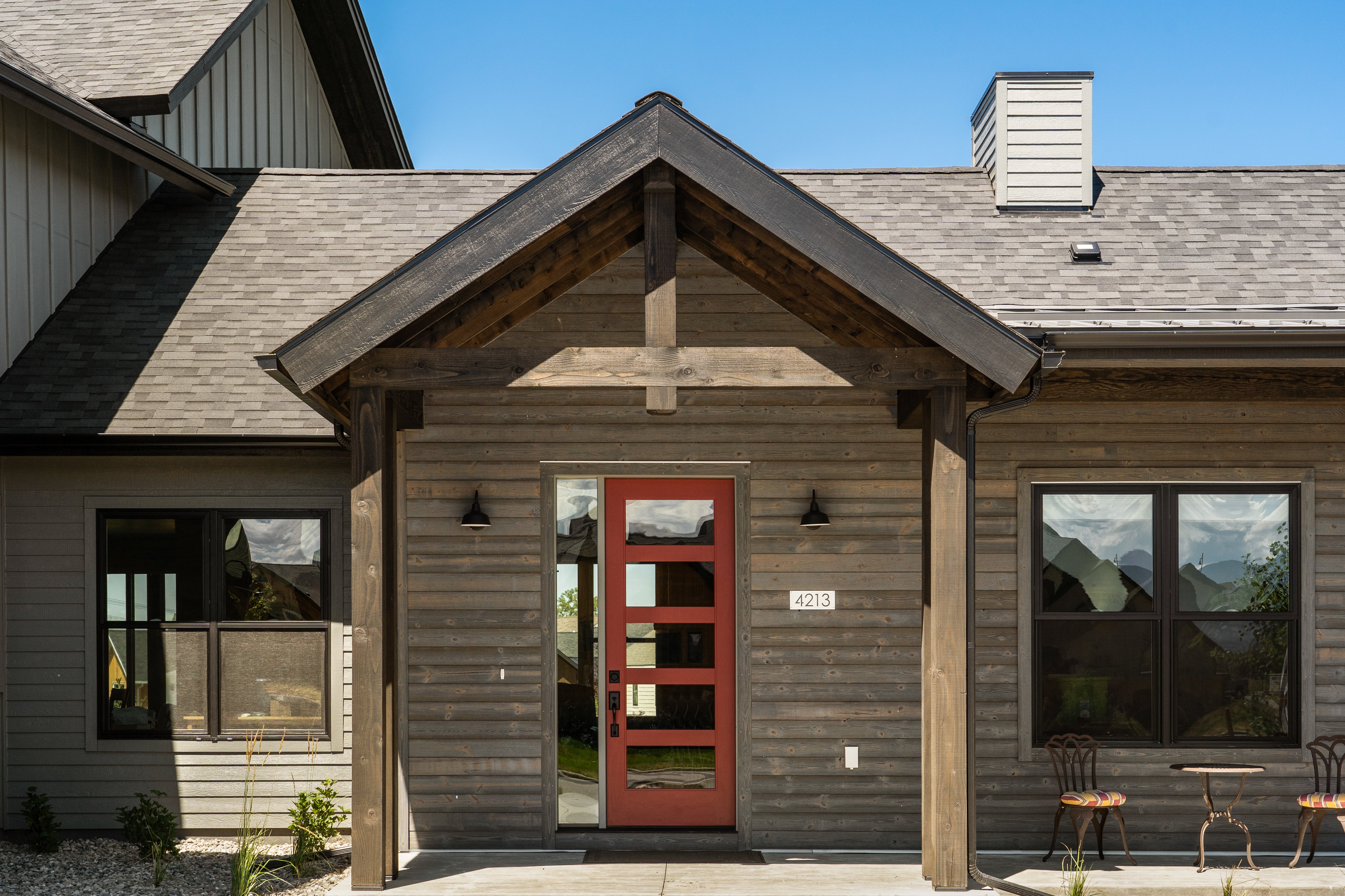 Edge-ThermallyModified-BigSky-MThome-Reddoor-1