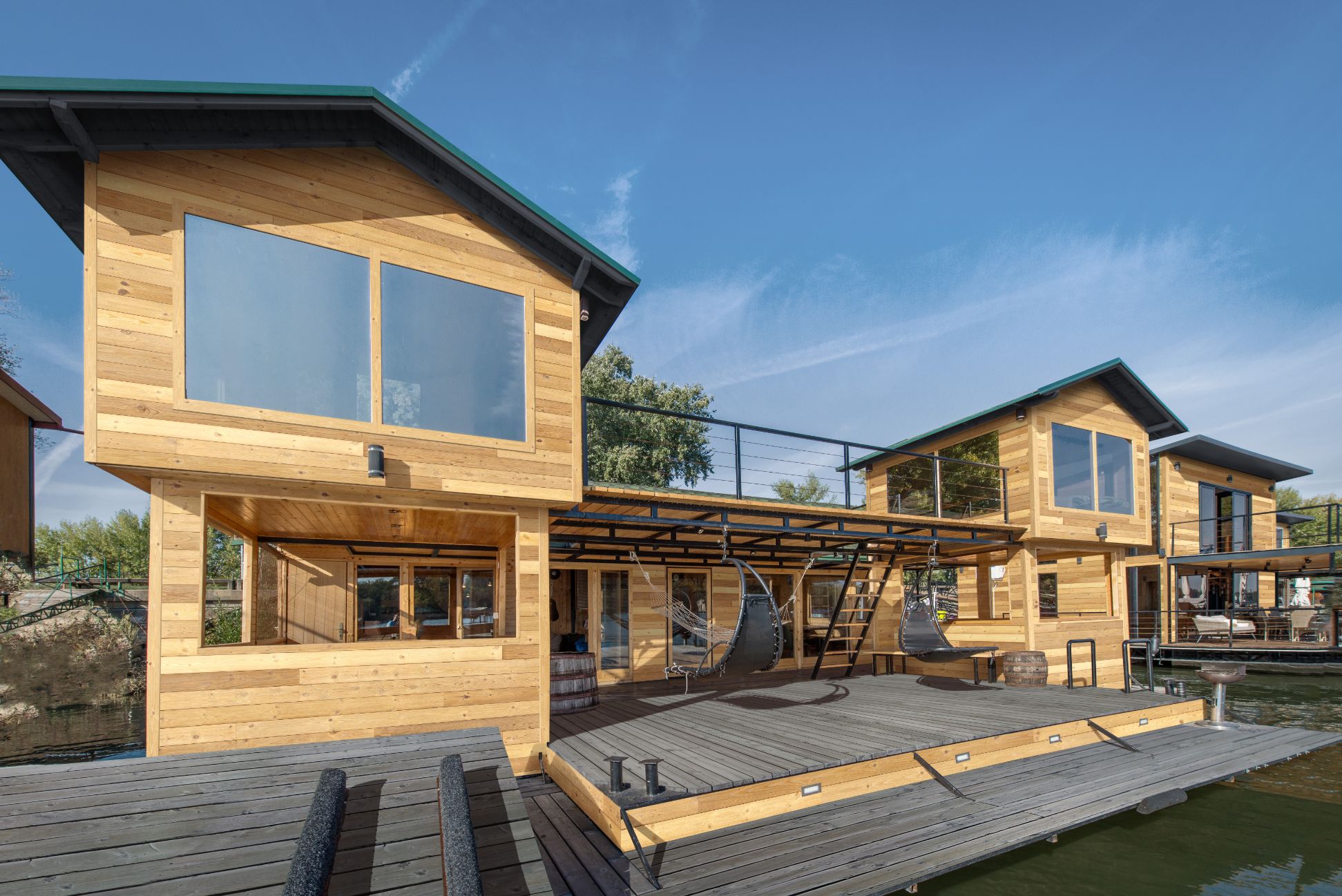 Edge_Thermally Modified_Natural_HouseSiding3